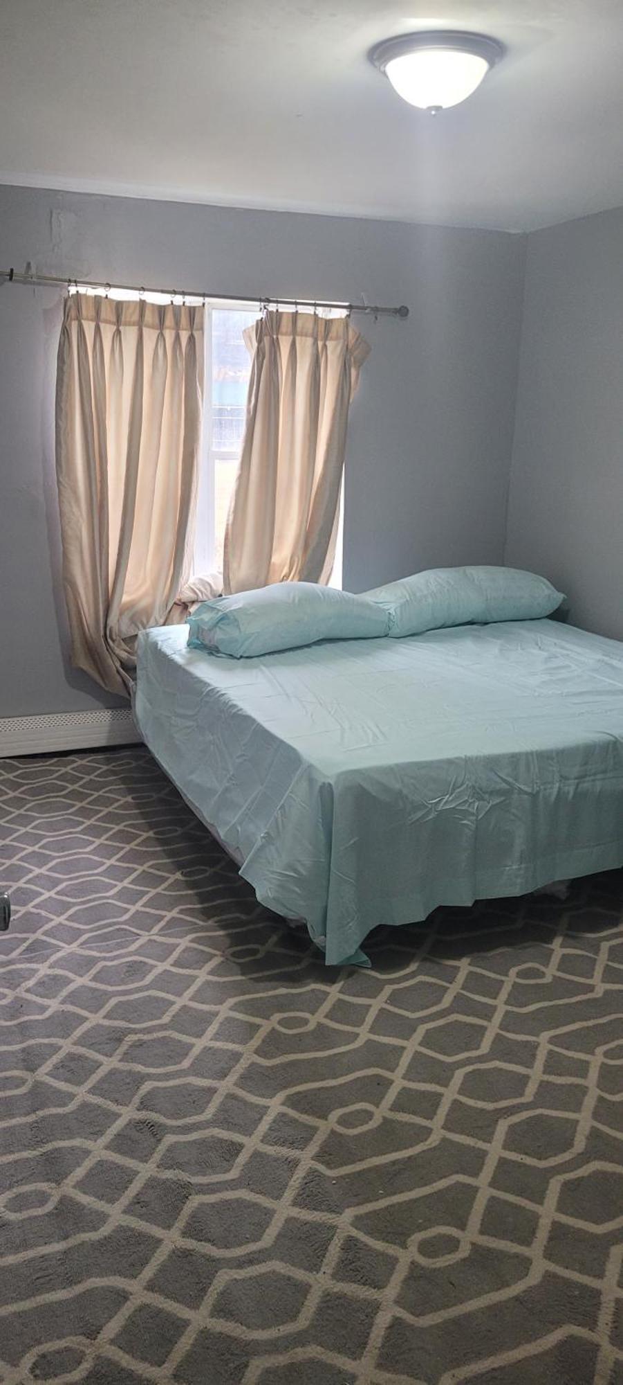 Room In A Beach House With King Size Bed In A Landlord Hosted Three Bedroom Apartment New York Exteriör bild